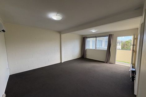 Photo of property in 8/19 Pirie Crescent, Moera, Lower Hutt, 5010