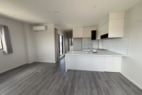 Photo of property in 2/39 Dale Crescent, Pakuranga, Auckland, 2010