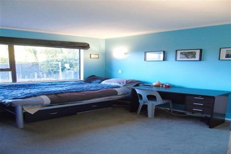 Photo of property in 25 Longitude Place, Whitby, Porirua, 5024