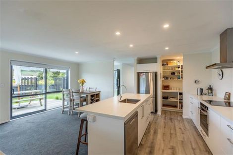 Photo of property in 20 Dee Street, Otane, 4202