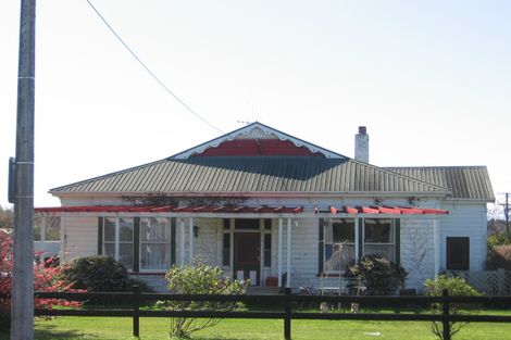 Photo of property in 3 Robinson Street, Foxton, 4814