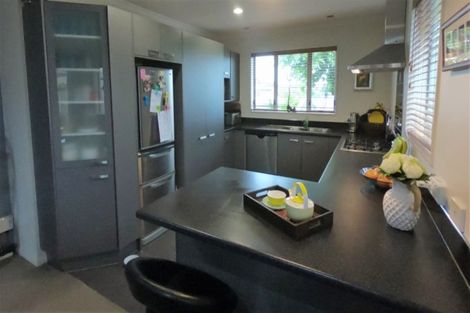 Photo of property in 23 Cambrian Crescent, Flat Bush, Auckland, 2016