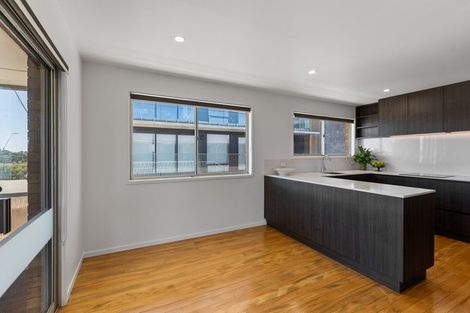 Photo of property in 148 Molesworth Street, New Plymouth, 4312