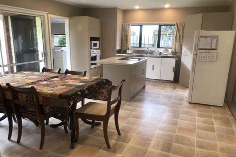 Photo of property in 7 Meadow Drive, Whitianga, 3510