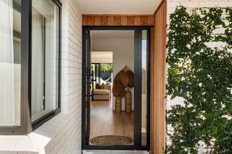 Photo of property in 25 Hibiscus Avenue, Mount Maunganui, 3116