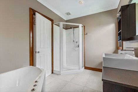 Photo of property in 305 Rapson Road, Kaukapakapa, 0871