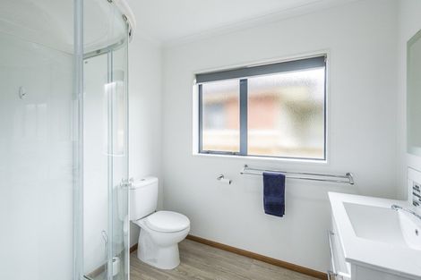 Photo of property in 4 The Avenue, Paraparaumu Beach, Paraparaumu, 5032