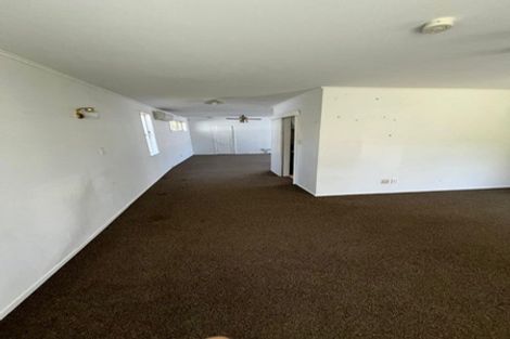 Photo of property in 8 Wylie Avenue, Sunnynook, Auckland, 0620