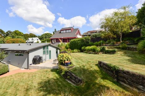 Photo of property in 16 Esmae Place, Dinsdale, Hamilton, 3204