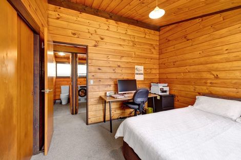 Photo of property in 23 Rospeath Crescent, Spotswood, New Plymouth, 4310