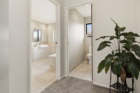 Photo of property in 35 Clivedene Street, Matua, Tauranga, 3110
