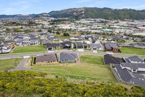 Photo of property in 21 Te Hoiere Street, Aotea, Porirua, 5024