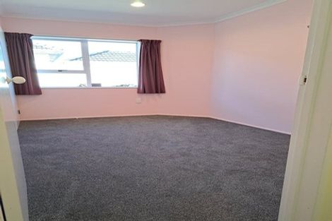 Photo of property in 148 Tukapa Street, Westown, New Plymouth, 4310