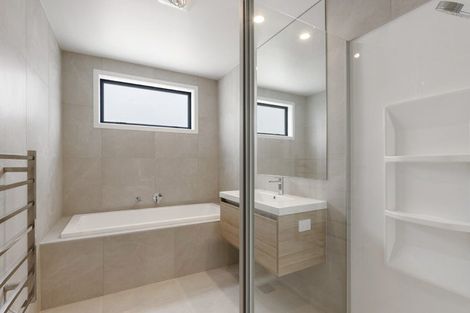 Photo of property in 12 Oyster Drive, Whenuapai, 0618