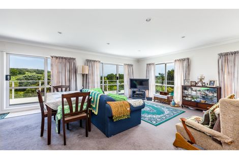 Photo of property in 340 Gulf Harbour Drive, Gulf Harbour, Whangaparaoa, 0930