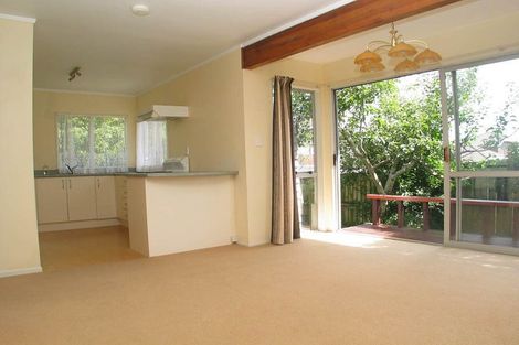 Photo of property in 285 Great North Road, Henderson, Auckland, 0612