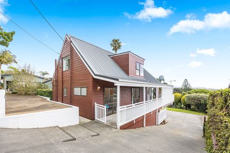 Photo of property in 36 Whangaparaoa Road, Red Beach, 0932