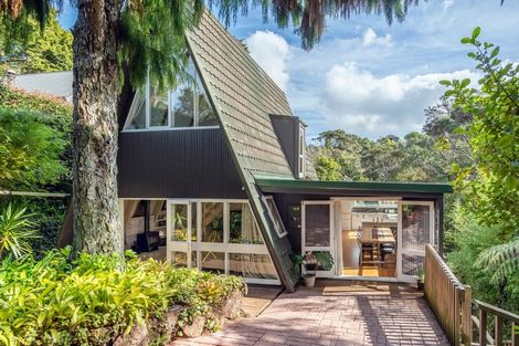 Photo of property in 4 Glenbush Place, Birkenhead, Auckland, 0626