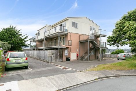 Photo of property in 3/21 Duchess Place, Maupuia, Wellington, 6022