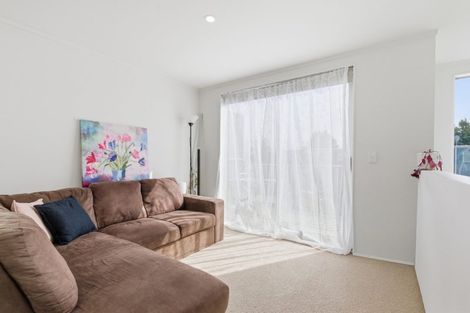 Photo of property in 30/31 Reynolds Place, Papamoa Beach, Papamoa, 3118