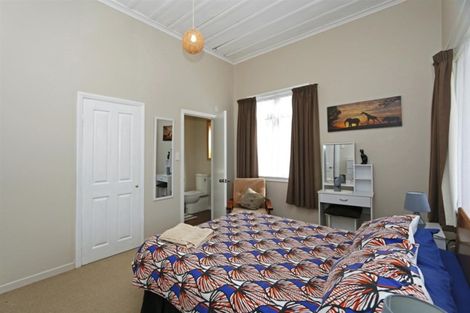 Photo of property in 34 Domett Street, Opunake, 4616