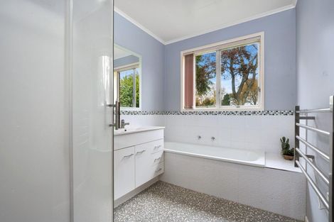 Photo of property in 61 Queen Street, Te Puke, 3119
