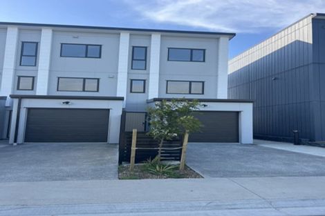 Photo of property in 9 Mataitai Road, Hobsonville, Auckland, 0618