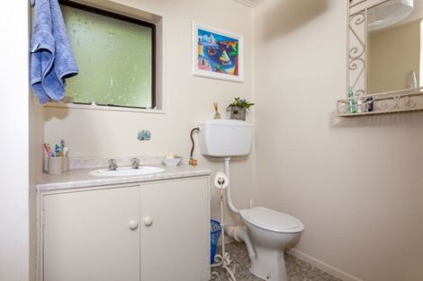 Photo of property in 131 Park Avenue, Whangamata, 3620