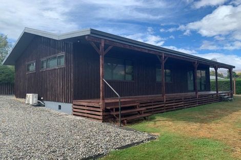 Photo of property in 15 Hunter Crescent, Wanaka, 9305