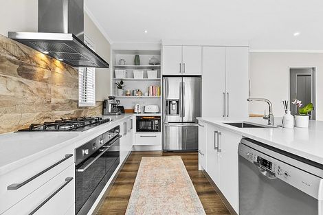 Photo of property in 36a Station Street, Hobsonville, Auckland, 0616