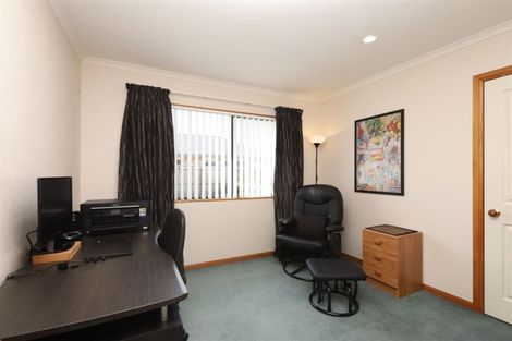 Photo of property in 38 Farnborough Drive, Nawton, Hamilton, 3200