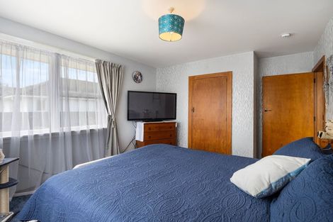Photo of property in 12 Carters Road, Aranui, Christchurch, 8061