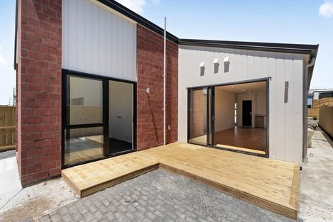 Photo of property in 30c Biokovo Street, Massey, Auckland, 0614