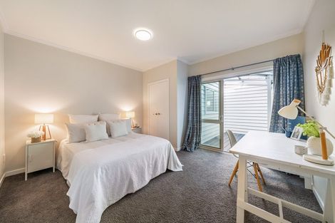 Photo of property in 188 Paremata Road, Paremata, Porirua, 5024