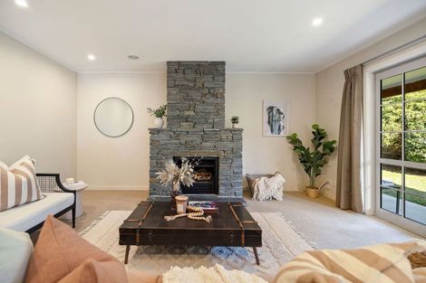 Photo of property in 9 Innes Place, Arrowtown, 9302