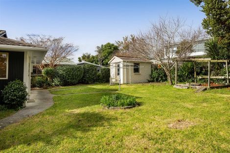 Photo of property in 19 Wesley Avenue, Frankleigh Park, New Plymouth, 4310