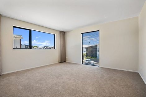 Photo of property in 43 Bristol Freighter Road, Hobsonville, 0616