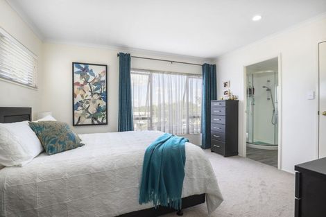 Photo of property in 8 Glenburn Place, Nawton, Hamilton, 3200