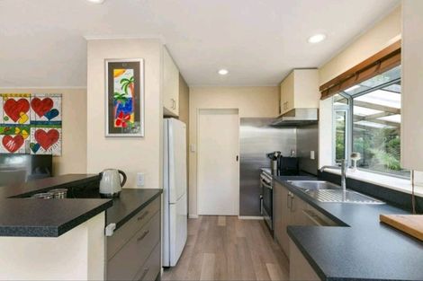 Photo of property in 14 Buccaneer Place, Grenada Village, Wellington, 6037