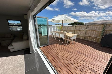 Photo of property in 13a Heta Road, Highlands Park, New Plymouth, 4312