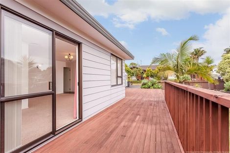 Photo of property in 63 Hassan Drive, Massey, Auckland, 0614