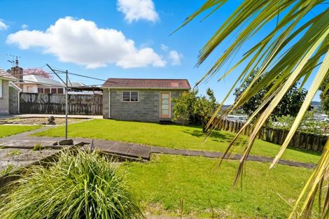 Photo of property in 14 Slade Street, Greerton, Tauranga, 3112