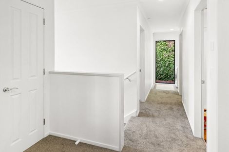 Photo of property in 5a Bishops Glen, Tawa, Wellington, 5028