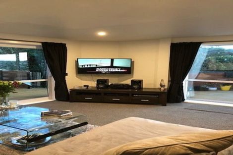 Photo of property in 104c Glanmire Road, Newlands, Wellington, 6037