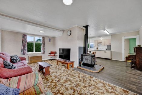 Photo of property in 25 Galt Street, Hawera, 4610