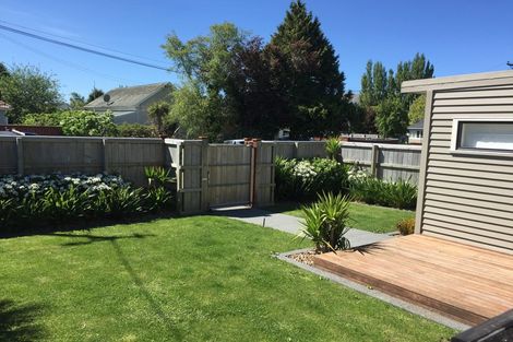 Photo of property in 16 Lees Road, Strowan, Christchurch, 8052
