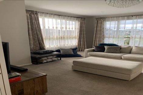 Photo of property in 1 Castlebane Drive, Flat Bush, Auckland, 2019