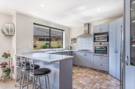 Photo of property in 10 Parkside Drive, Huntington, Hamilton, 3210