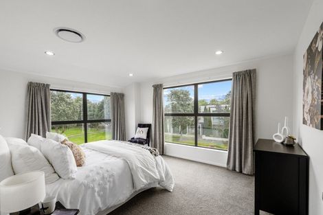 Photo of property in 14 Windfola Parkway, Takanini, 2112