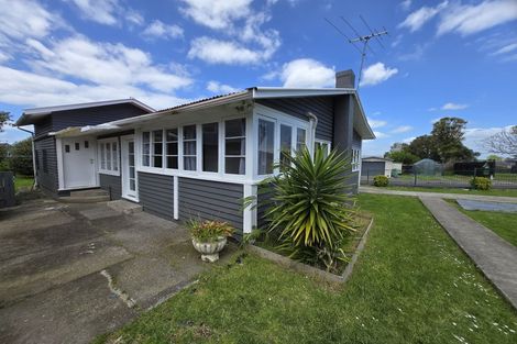 Photo of property in 40 Evans Road, Weymouth, Auckland, 2103